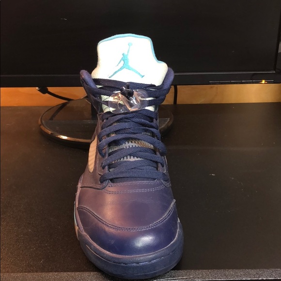 Pre grape Jordan 5 - Picture 2 of 5